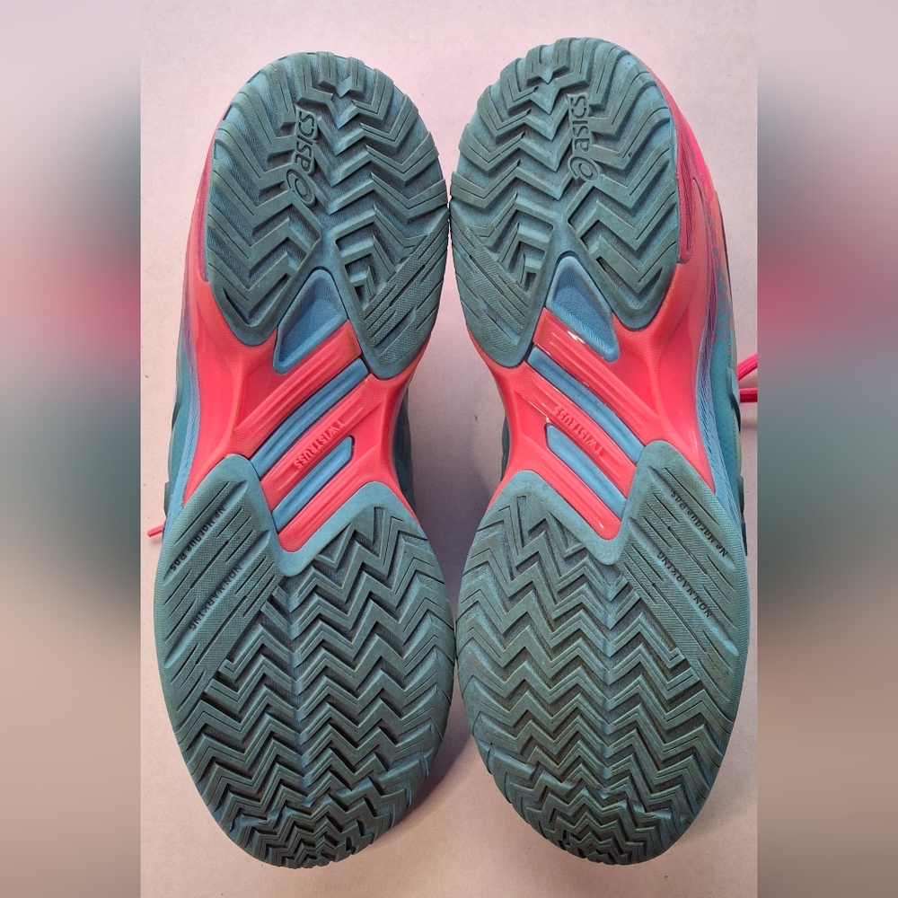 Asics - Picture 10 of 13